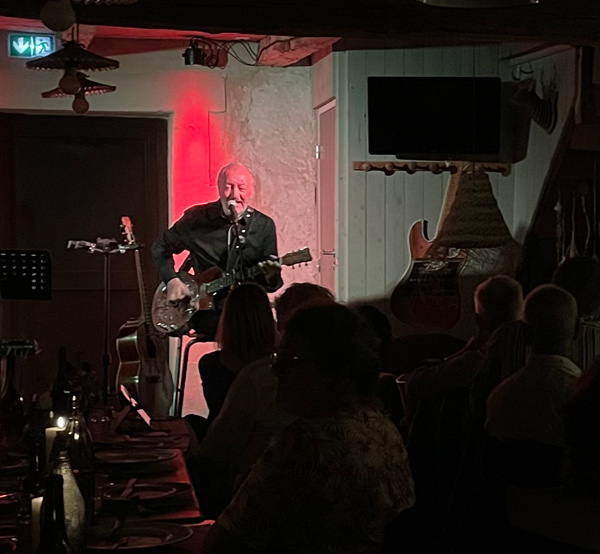 Le Bal du Père Bichot : faisons les présentations